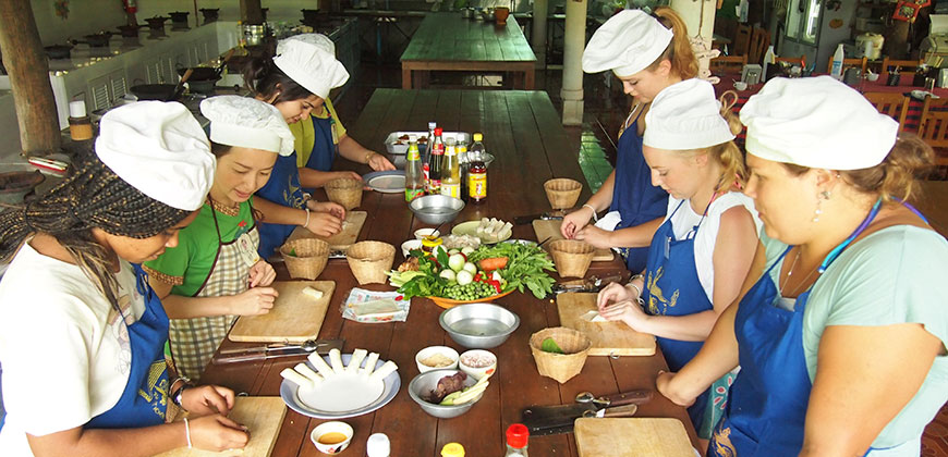 FULL DAY BAAN HONGNAUL COOKERY SCHOOL